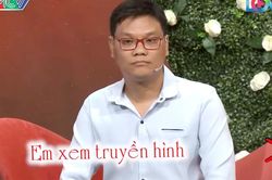 Chàng trai tặng bạn gái 'cục đá' trong lần đầu gặp mặt