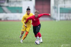 Phi Sơn không thể giúp HL Hà Tĩnh thắng giao hữu SLNA