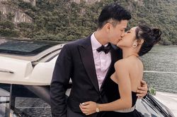 Bạn gái dậy sớm nấu ăn cho Huỳnh Anh, ngầm hé lộ đã về chung nhà?