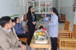 Gia Lai: Thăm, tặng quà nữ tu sĩ nhân dịp Giáng sinh