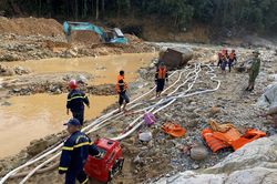Năm 2020: Sạt lở dồn dập, miền Trung tang thương