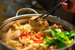 Lẩu gà lá é – món ngon nhất định phải thử