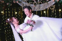 Lễ cưới lãng mạn của Quý Bình và bà xã doanh nhân ở Phú Quốc