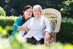 Sáu điểm chung của 87 người sống lâu trăm tuổi
