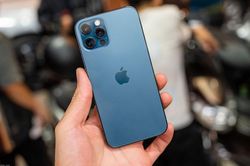 5 mẫu iPhone giảm giá cực sâu, 'đỉnh nhất' là iPhone 12 Pro Max đang bán rẻ 3 triệu đồng