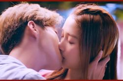 Mới là tin đồn nhưng 'Quan Hiểu Đồng - Lộc Hàm chia tay' đã chễm chệ trên NO.1 hotsearch Weibo