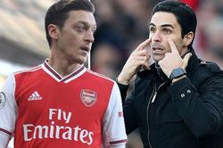 Oezil chỉ trích Arteta vì chiến lược chuyển nhượng sai lầm của Arsenal