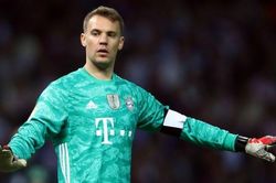 Vinh danh Manuel Neuer trong Top 10 thủ môn xuất sắc nhất thế giới năm 2020