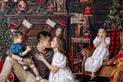 Mỹ nhân đẹp nhất Philippines khoe ảnh gia đình đón Giáng sinh toàn nhan sắc cực phẩm