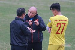 Tuyển Việt Nam đấu U22 Việt Nam: Những 'lấn cấn' của thầy Park