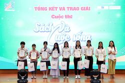 Trao giải cuộc thi 'Sách và cuộc sống' năm 2020