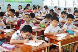 Nhồi nhét 'kép' học sinh Tiểu học đến bao giờ?