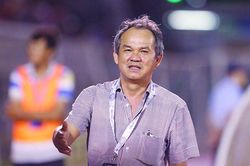 Bầu Đức lại nổi như cồn