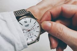 Tại sao đồng hồ lại có kim giây?