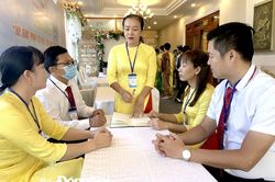 Phó bí thư Đảng ủy xã gần dân