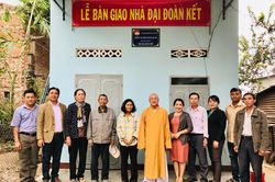 Ayun Pa: Trao nhà 'Đại đoàn kết' cho hộ nghèo