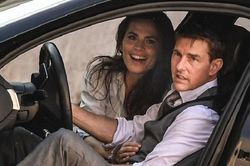 Tom Cruise dựng phim trường tại căn cứ quân sự quay 'Mission impossible 7'