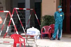 TPHCM họp khẩn ứng phó diễn biến mới của dịch COVID-19