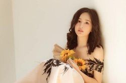 Ngôi sao: Mai Phương Thúy tiết lộ tóc bị rụng đến sắp hói