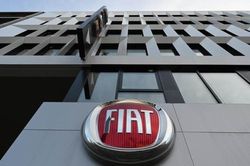 Fiat-Chrysler công bố mục tiêu đầy tham vọng, giá cổ phiếu tăng mạnh