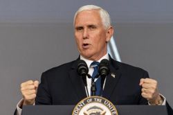 Kiện Phó Tổng thống Pence: Chiêu bài cuối cùng của ông Trump nhằm đảo ngược kết quả bầu cử?