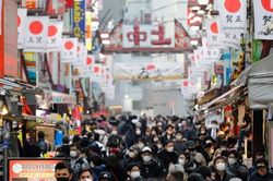 Thị trưởng Tokyo: Số ca mắc Covid-19 có thể 'bùng nổ'