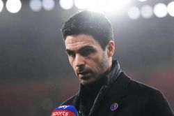 Arteta: 'Arsenal sẽ không thay đổi kế hoạch chuyển nhượng'