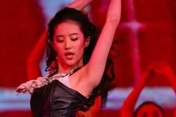 Năm 19 tuổi Lưu Diệc Phi từng làm ca sĩ