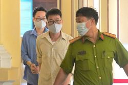 Sơ thẩm vụ cựu Phó Chánh án Quận 4 kêu oan: Cáo buộc 'xâm phạm chỗ ở' mâu thuẫn với kết luận của UBND phường