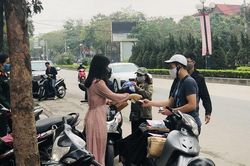'Tuyệt chiêu' chống tráo đổi hàng của các doanh nghiệp bưu chính lớn