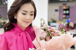 BTV Mai Ngọc xinh tươi đón sinh nhật sớm