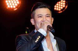 Bà xã Vân Quang Long: 'Một tháng trở lại đây, sau mỗi cuộc trò chuyện anh hay khóc'