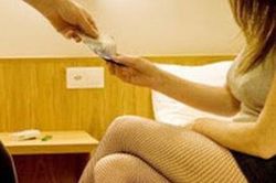 Chủ nhà nghỉ chứa chấp gái mại dâm