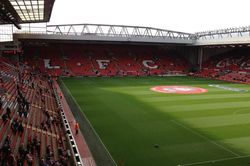 CLB Liverpool nhận hung tin trước đại chiến với MU