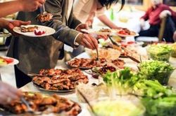 Nếu bạn mê 3 thứ này khi ăn buffet, người bán hàng mừng thầm vì đỡ tốn
