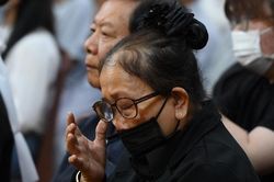 Mẹ Vân Quang Long: 'Trước khi mất, con trò chuyện với tôi mỗi ngày'