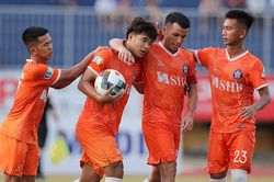 Hà Đức Chinh giúp Đà Nẵng tiến sát chức vô địch giải tập huấn