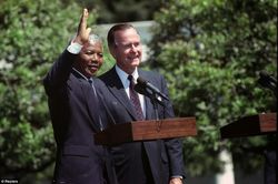 Ảnh 'độc hiếm' ông Nelson Mandela bên các nhân vật nổi tiếng thế giới