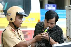 Xử phạt gần 670 'ma men' trong ngày đầu tiên của năm 2021