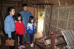 Xúc động ngày đầu năm mới về thăm quê Bác