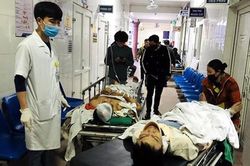 Nghệ An: Tích cực chữa trị các nạn nhân trong vụ tai nạn lao động rơi thang cuốn