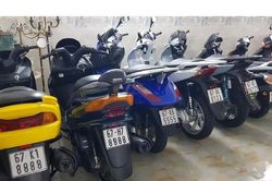 Xôn xao bộ sưu tập gần 500 xe máy biển số 'khủng'