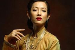 Lụa trong áo dài Việt