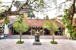 Nơi hồi hương những mảnh đời lầm lạc