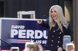 Ái nữ của ông Trump kêu gọi ủng hộ tái đấu giành Thượng viện Mỹ