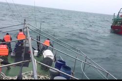 Cứu nạn tàu cá gặp nạn trên vùng biển Bạch Long Vỹ