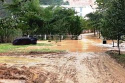 Bục ống nước, thủy điện A Lưới dừng vận hành