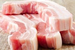 5 sai lầm 'chết người' khi ăn thịt lợn