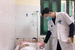 Cấp cứu thành công cho hai bệnh nhân bị chấn thương nặng do nổ bình gas