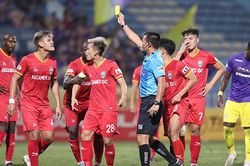 Trưởng ban Trọng tài VFF Dương Văn Hiền: 'Trọng tài phải trau dồi chuyên môn'